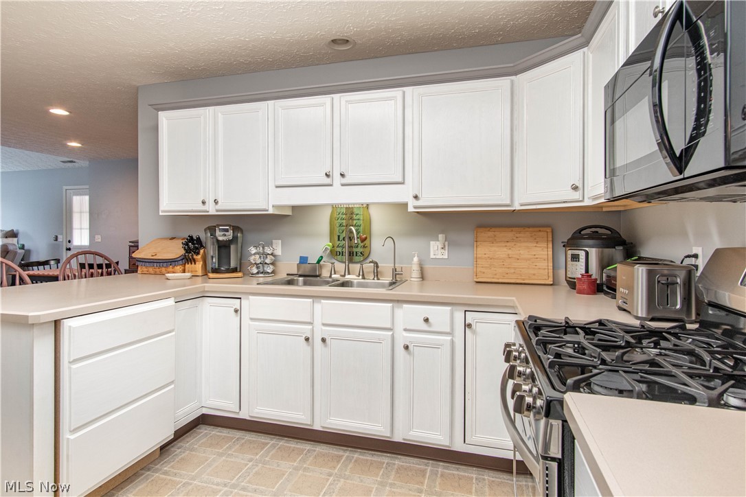 Villas/Stonebridge Condos - Residential