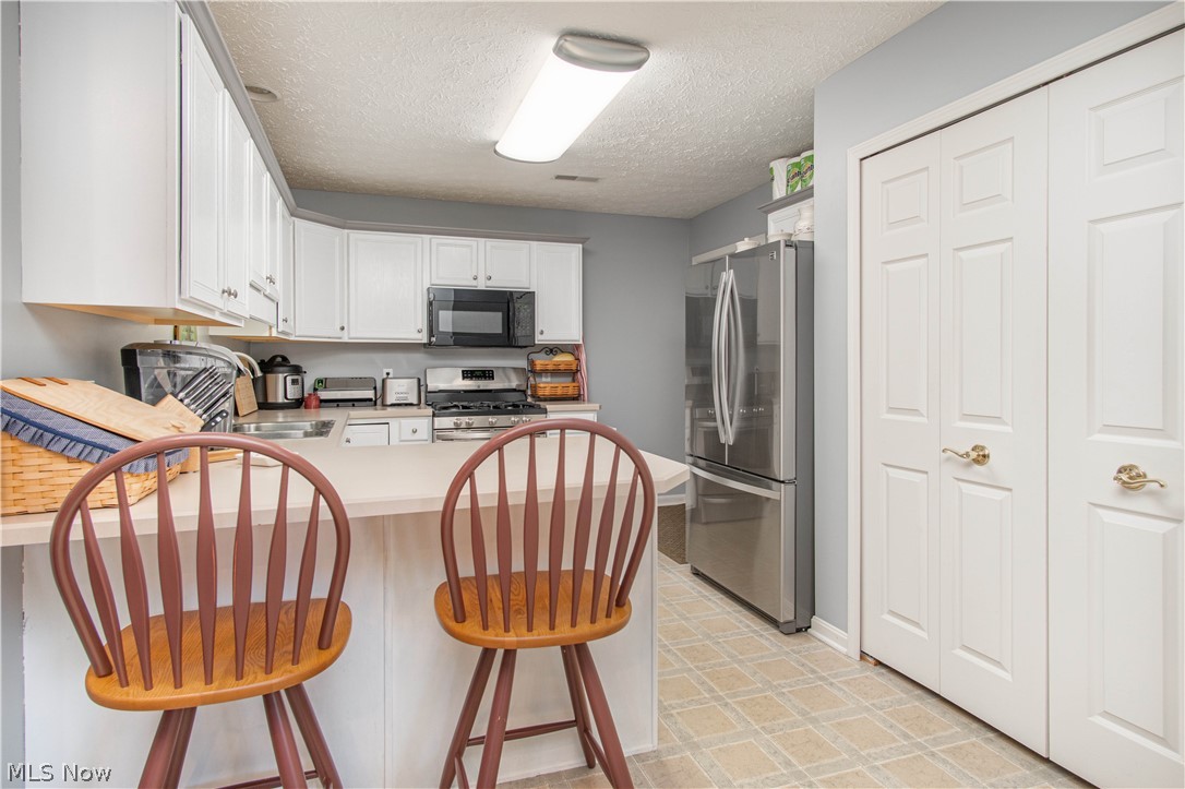 Villas/Stonebridge Condos - Residential