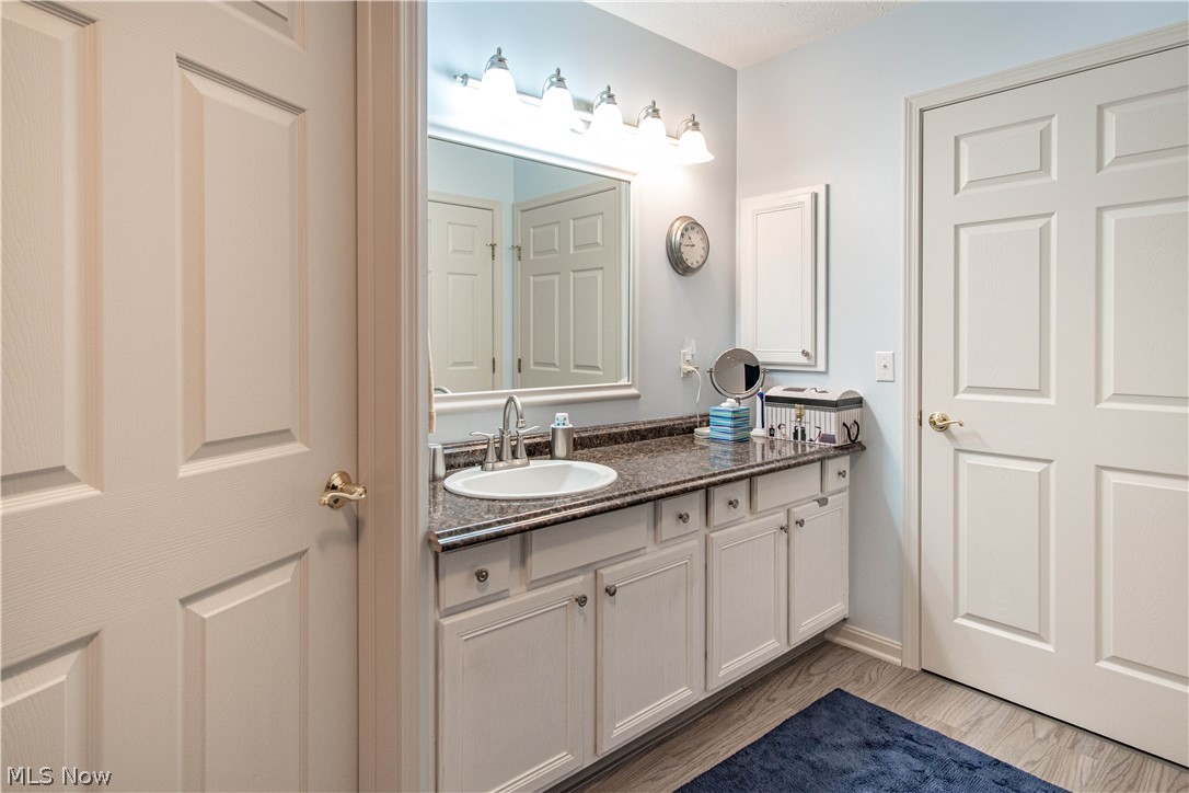 Villas/Stonebridge Condos - Residential