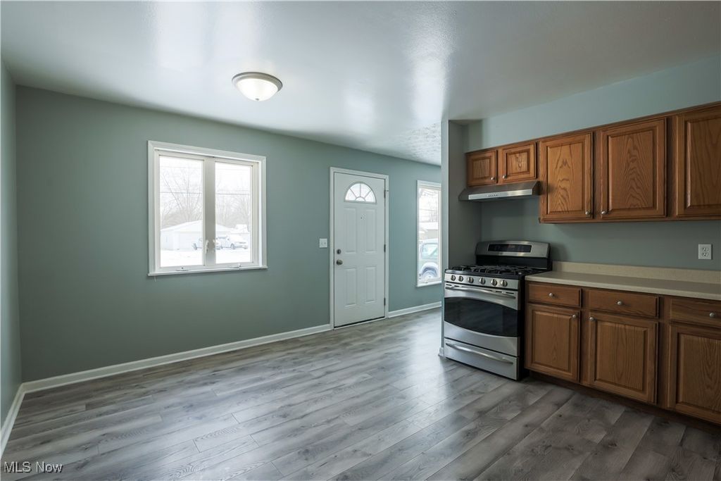 Photo of 532 Wesley Avenue, Elyria, OH 44035 (MLS # 5179178)