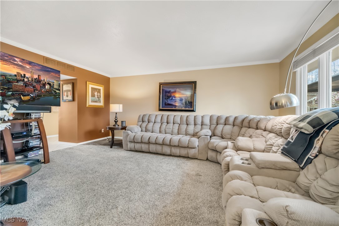 3995 Surfside Circle, Aurora, Ohio image 28