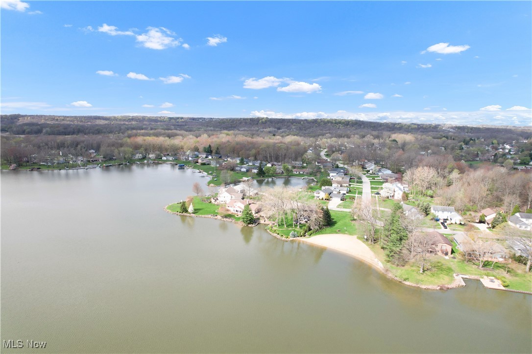 3995 Surfside Circle, Aurora, Ohio image 44