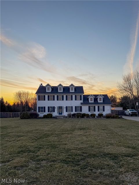 Homes For Sale - 17058 Chamberlain Road<br/> Grafton, OH 44044