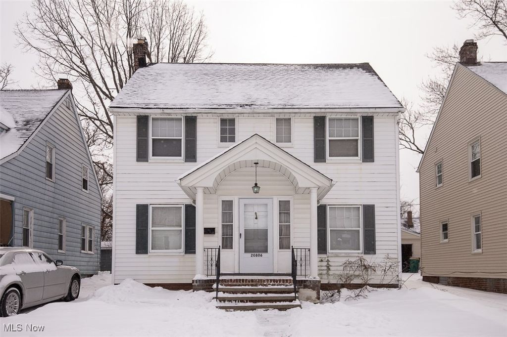 Photo of 20806 Clare Avenue, Maple Heights, OH 44137 (MLS # 5182948)
