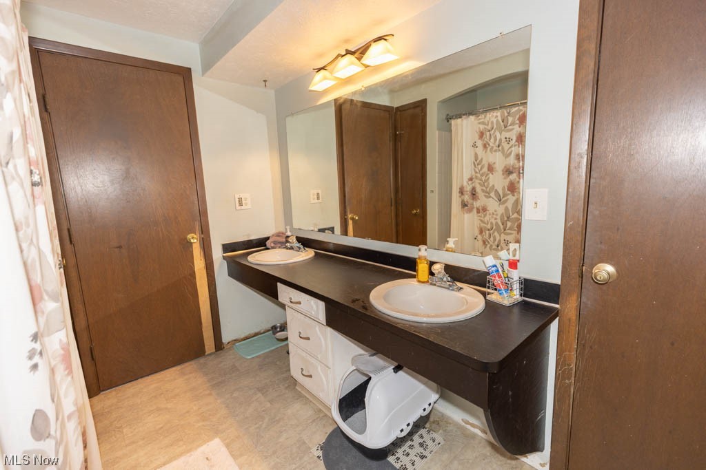 Creekwood - Residential