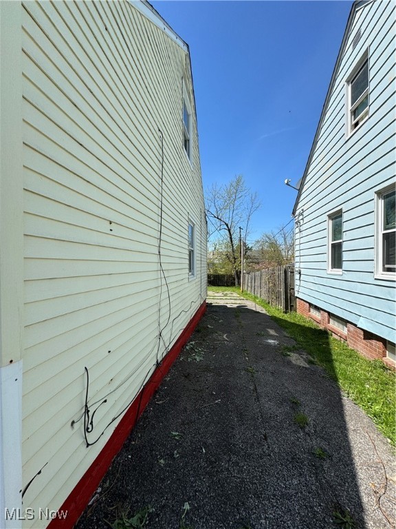 4396 E 156th Street, Cleveland, Ohio image 3