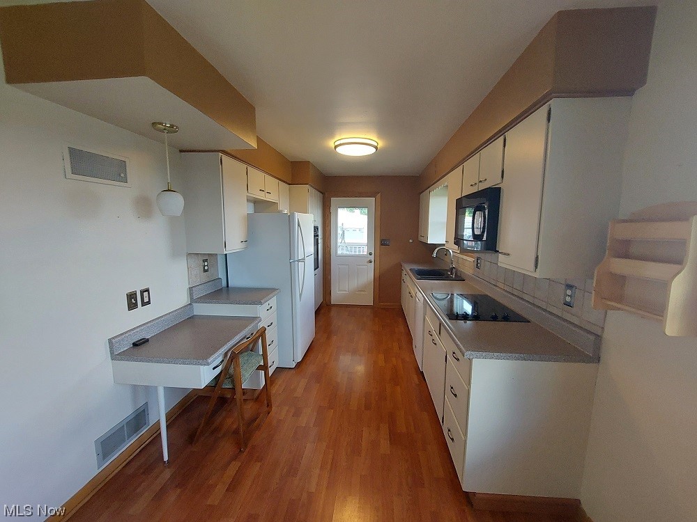 Dixon Heights - Residential