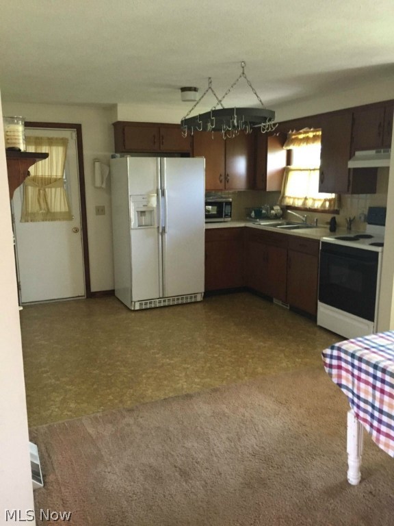 Meadowlake Estates - Residential