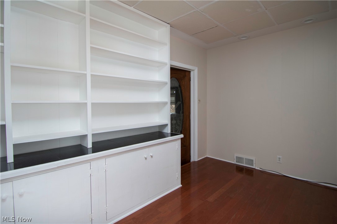 Blewitt 02 - Residential