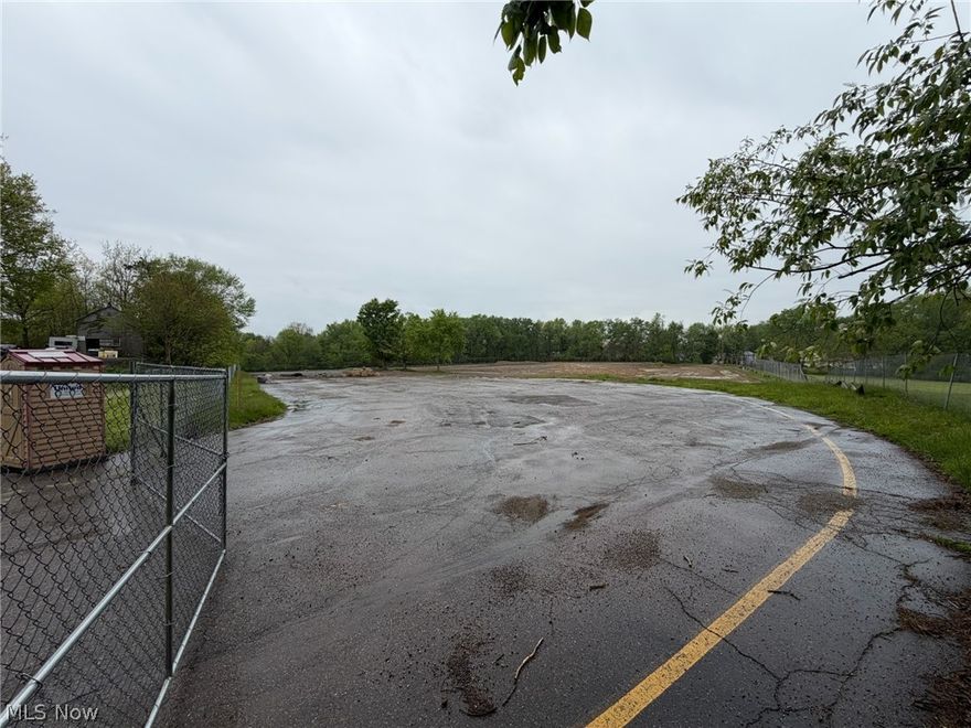 3 Vacant Land Opportunities
Development Potential
Massillon City
Stark Co., OH
Live Onsite with Online Bidding Available. 
Sells at auction. Location: Massillon City Schools District Administrative Building - 930 17th St. NE, Massillon, OH 44646
ONLINE BIDDING BEGINS THURSDAY, JUNE 11, 2026, AT 9:00 AM, AND AUCTION LIVE ON-SITE BIDDING WILL BEGIN Friday, June 12, 2026, 12:30 PM
Real Estate:
3 Parcels, Offered Separately
? Former school sites
? Zoned R-1 Residential
? Public utilities available
? Excellent development potentialAuction #3 – 7.28 Acres
1237 16th St. SE, Massillon, OH 44646
Frontage on 16th St. SE and 14th St. SE
Former Franklin Elementary School site
Stark Co. parcel #680009
2025 Taxes: $138
Great opportunity for builders, developers, and investors. Level parcels with residential zoning and utilities available. Walk these lots at your convenience.
