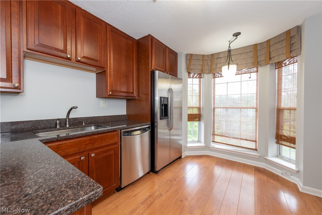 Fox Hollow/Woodhawk Condo - Residential