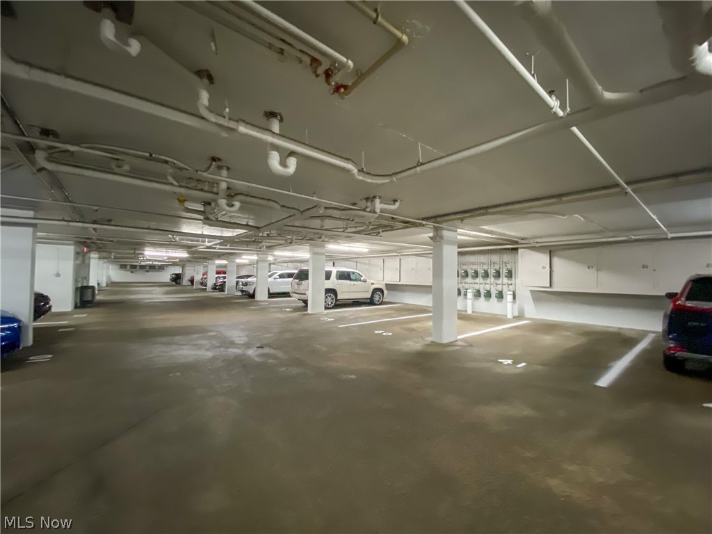 Fox Hollow/Woodhawk Condo - Residential