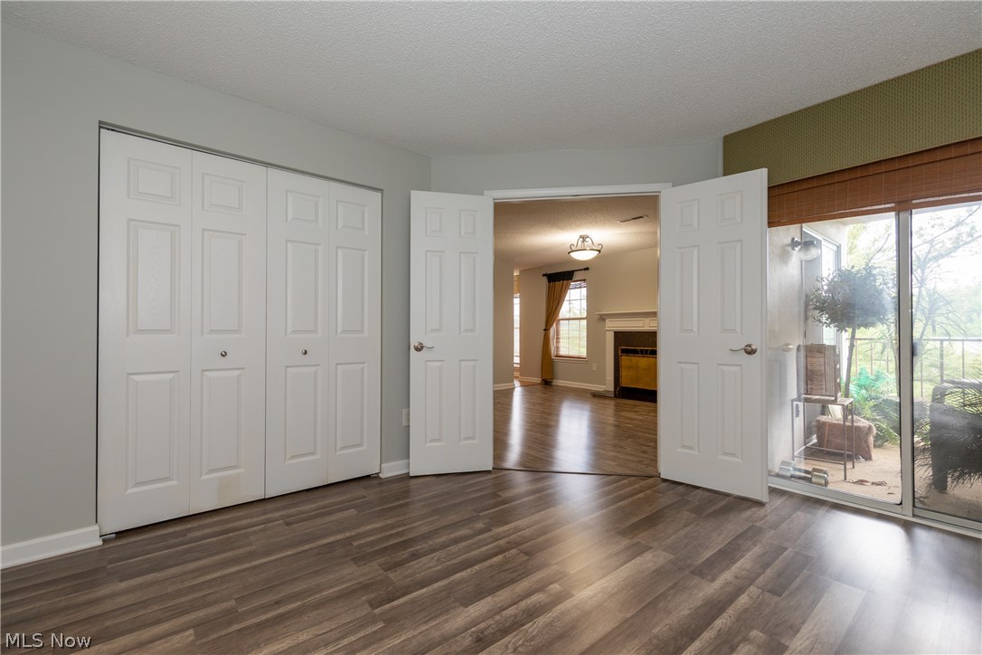 Fox Hollow/Woodhawk Condo - Residential