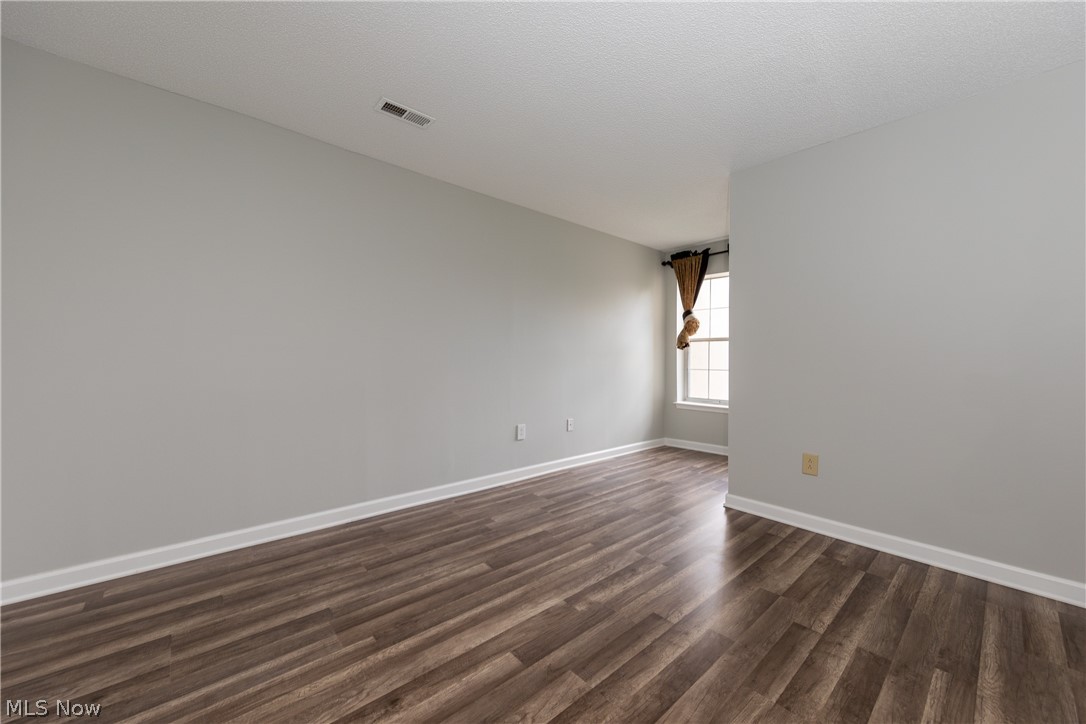 Fox Hollow/Woodhawk Condo - Residential