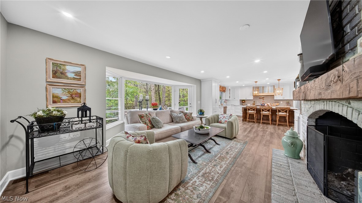 Hunting Vly Farms - Residential