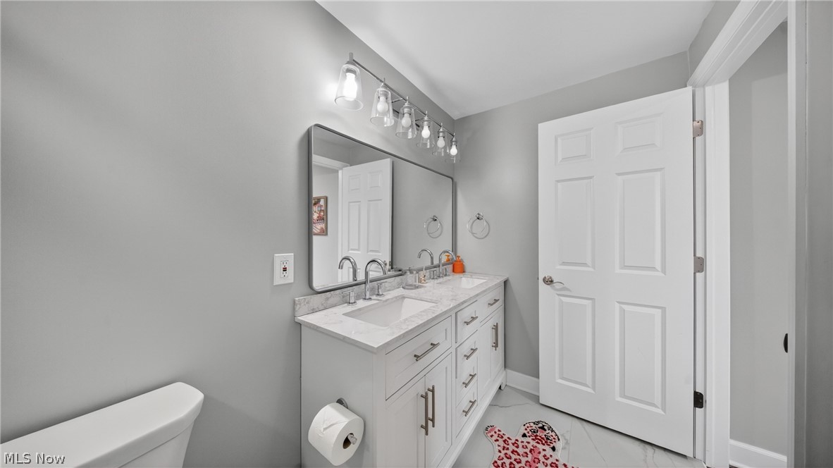 Hunting Vly Farms - Residential
