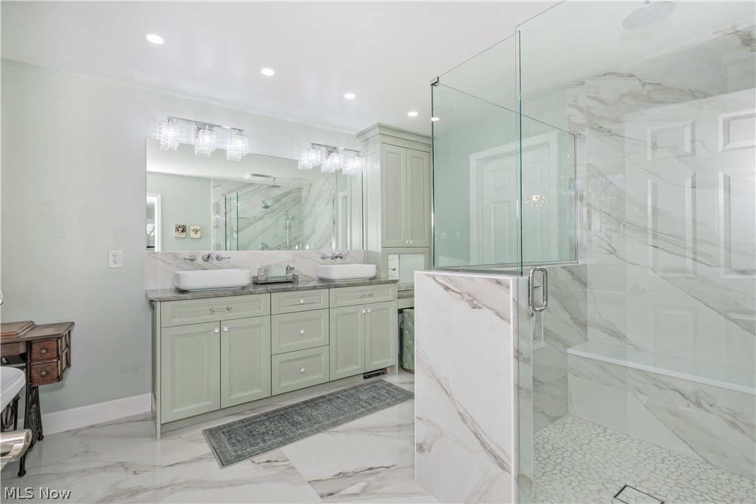 Hunting Vly Farms - Residential