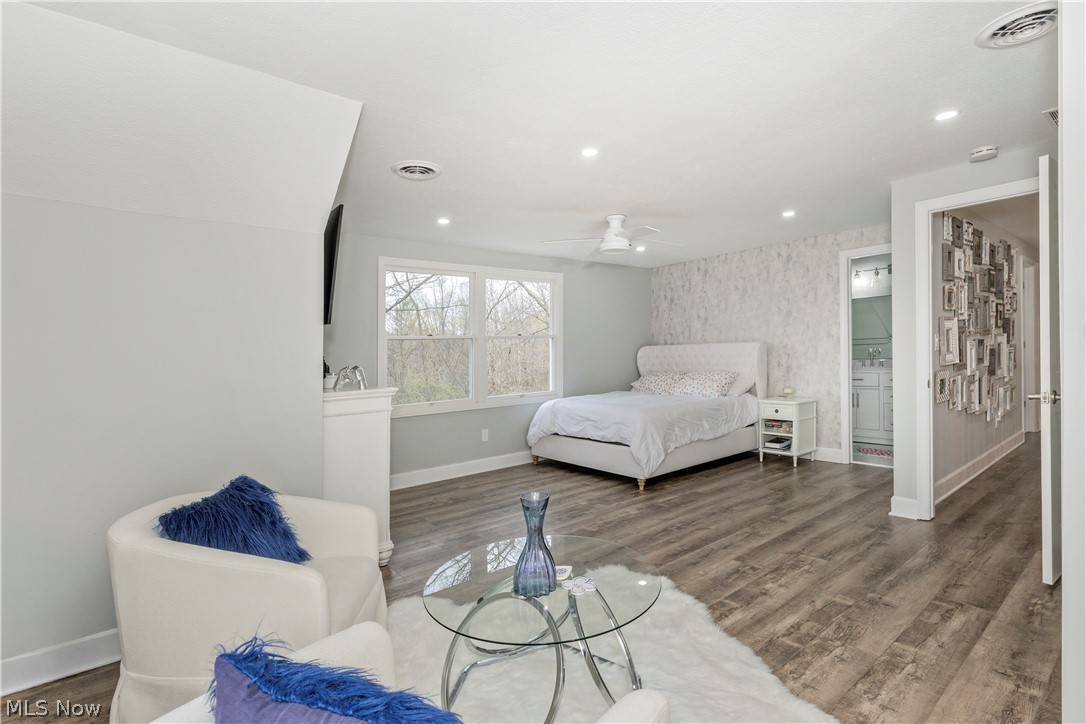 Hunting Vly Farms - Residential