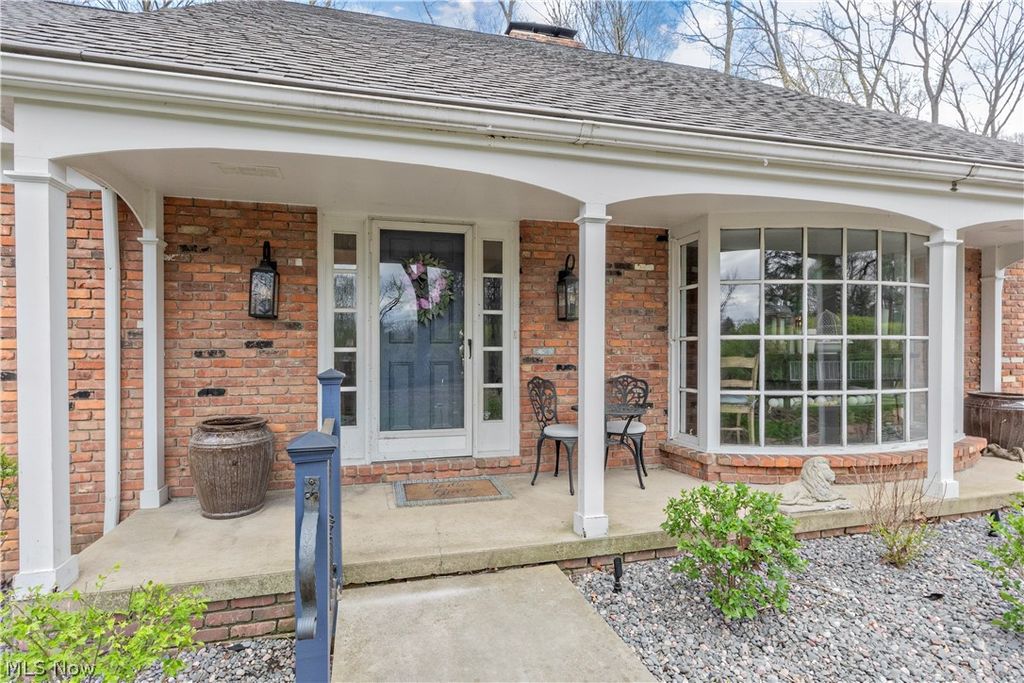 Photo of 25 Hopewell Trail, Moreland Hills, OH 44022 (MLS # 5202269)