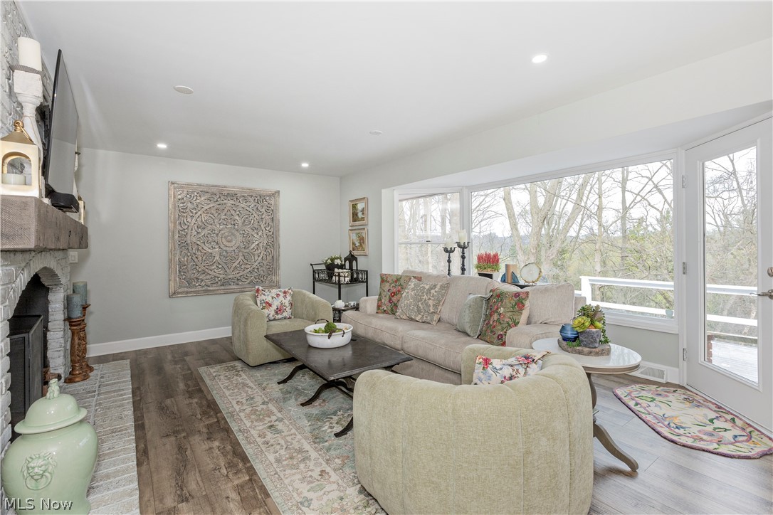 Hunting Vly Farms - Residential
