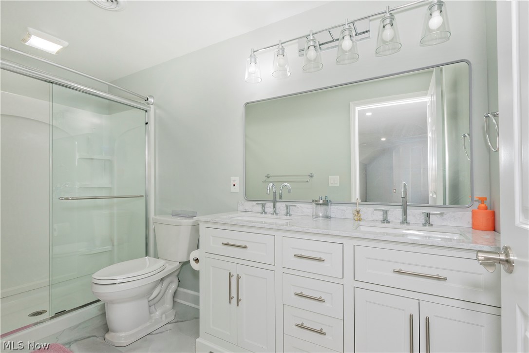 Hunting Vly Farms - Residential