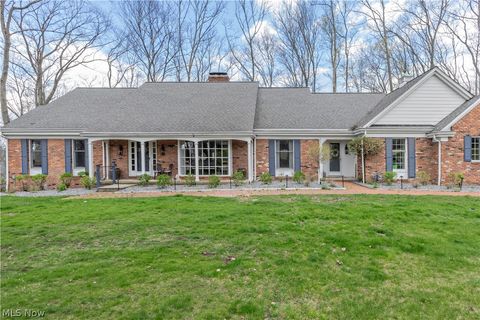 25 Hopewell Trail Moreland Hills OH 44022