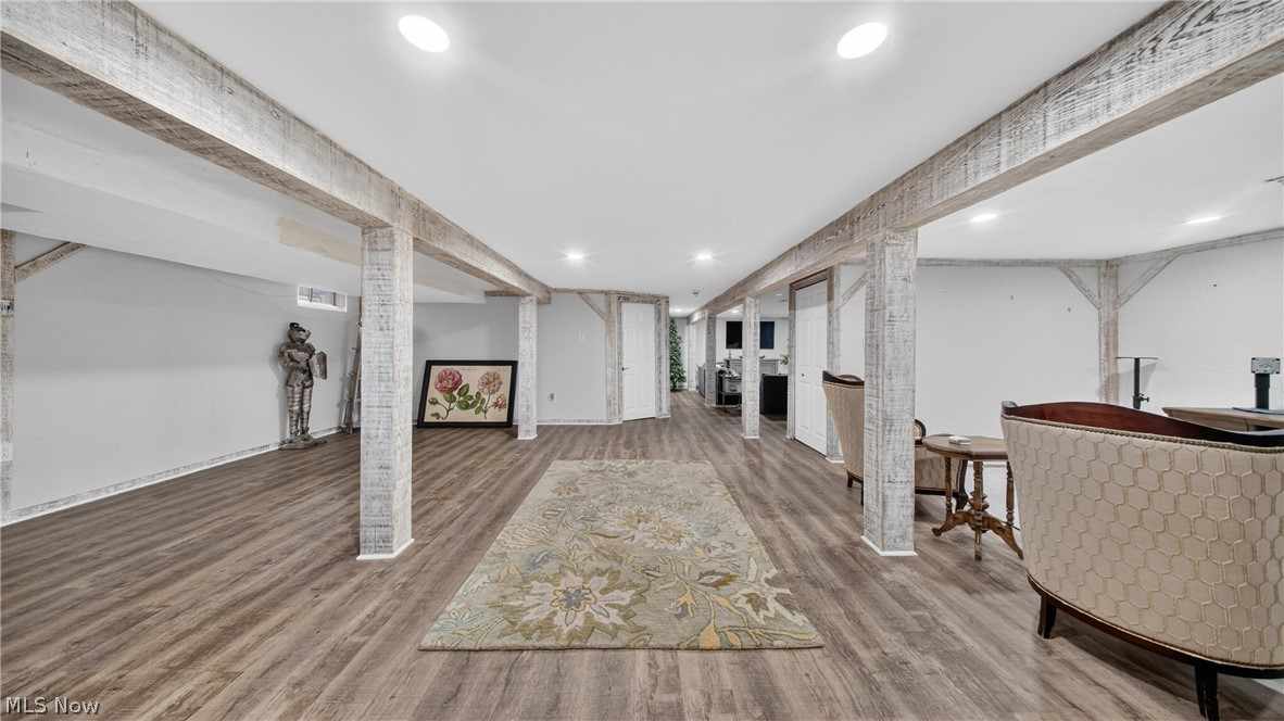 Hunting Vly Farms - Residential