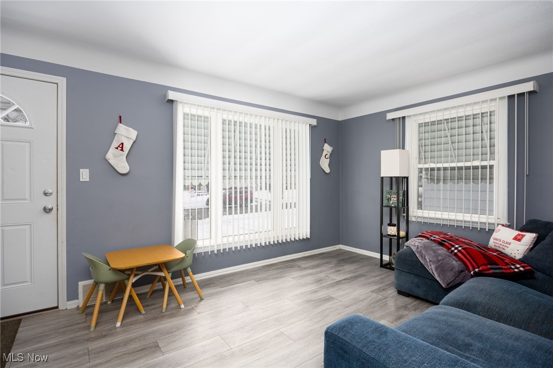 S H Kleinman Realty Cos Pelha - Residential