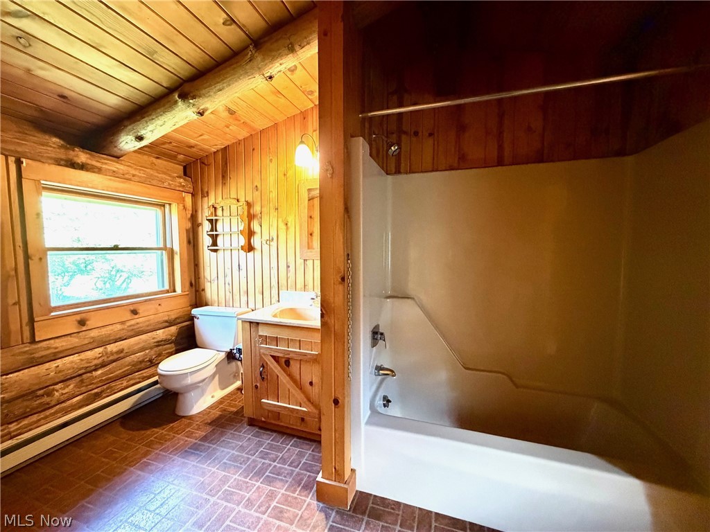 Clover Lake Estate - Residential