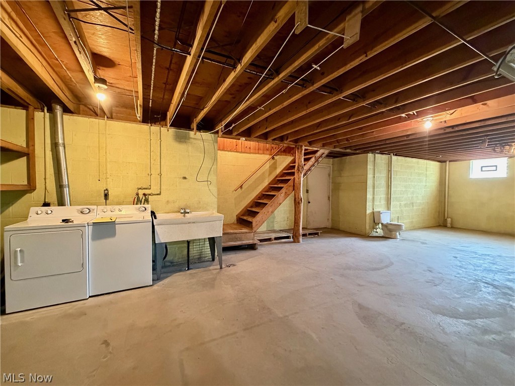 Clover Lake Estate - Residential