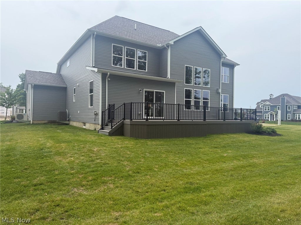 527 Port Side Drive