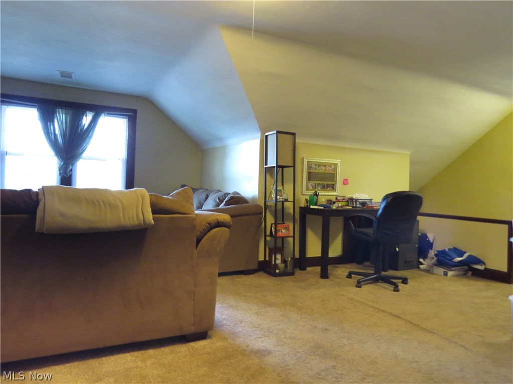 Theodore Kundtz - Residential Lease