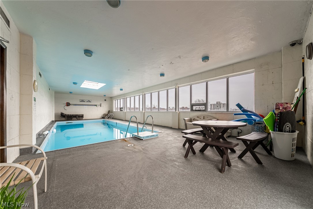 Coral Rock Condo - Residential