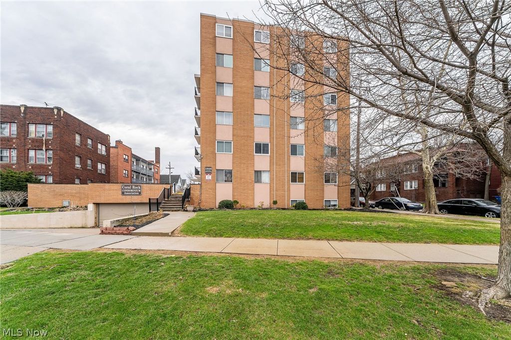 Photo of 12029 Clifton Boulevard #505, Lakewood, OH 44107 (MLS # 5195351)