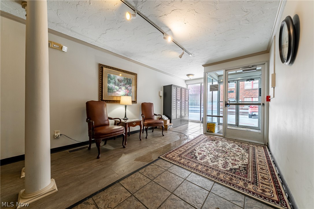 Coral Rock Condo - Residential