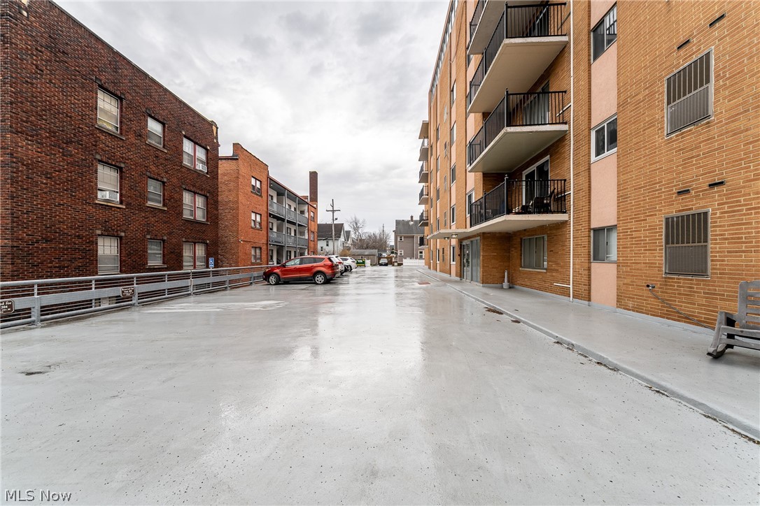 Coral Rock Condo - Residential