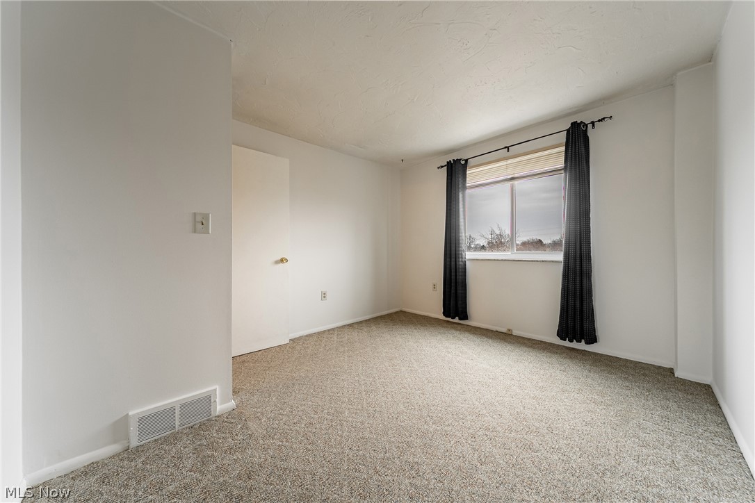 Coral Rock Condo - Residential