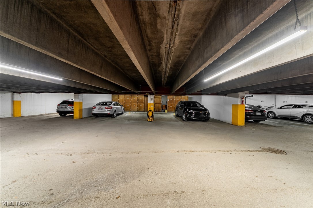 Coral Rock Condo - Residential