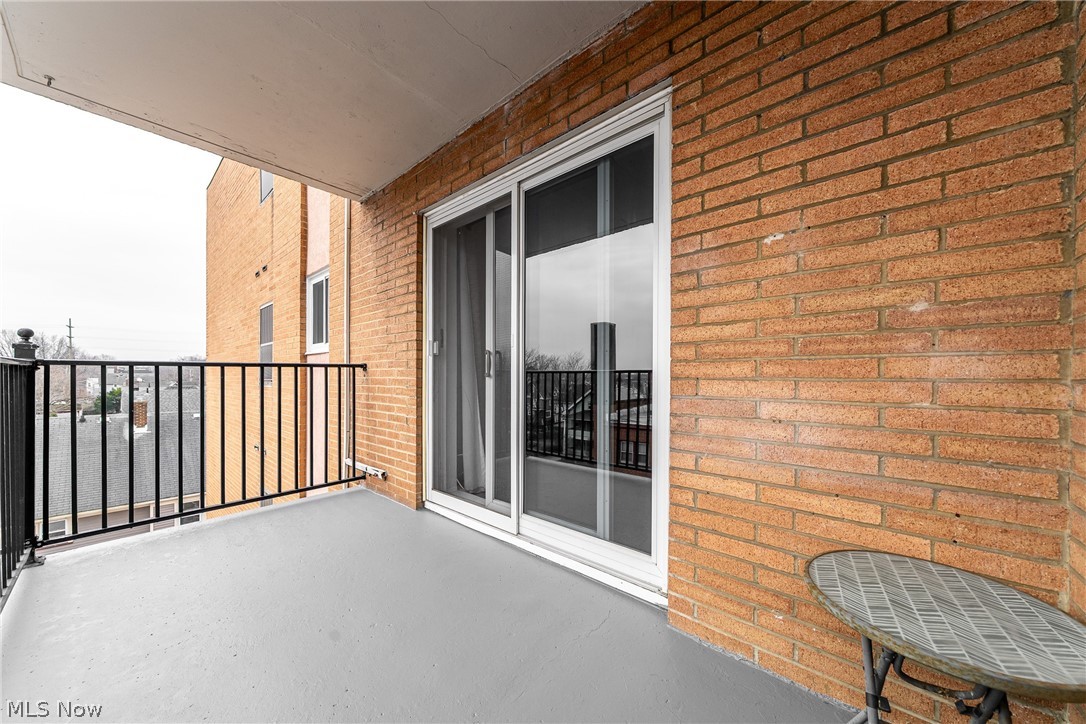 Coral Rock Condo - Residential