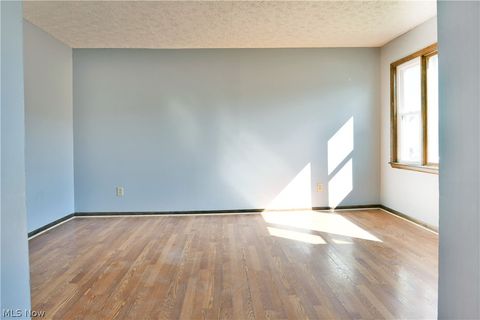 Tiny photo for 404 E Wood Street, Lowellville, OH 44436 (MLS # 5202738)