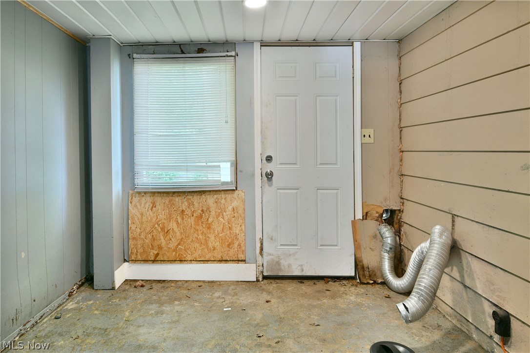 Village/Lowellville - Residential