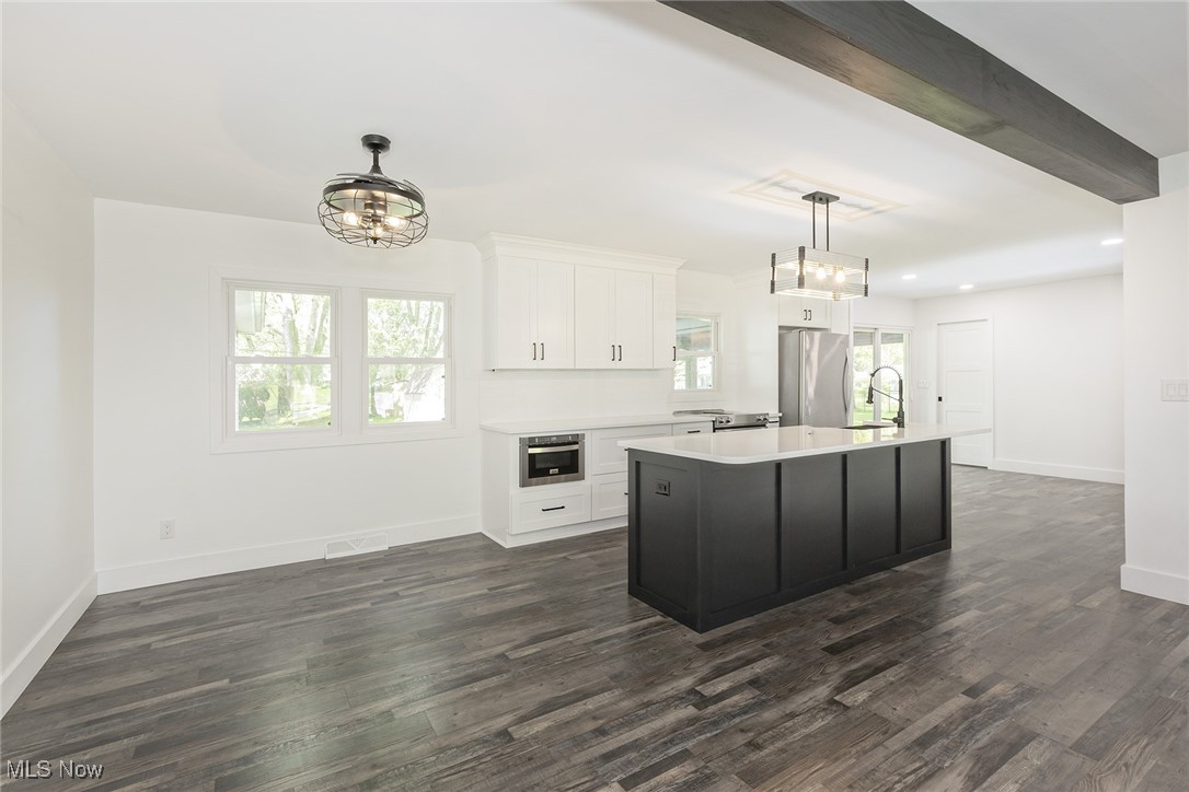 872 Stanwell Drive
