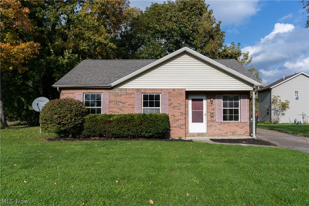 Move right into the completely redone ranch style home in downtown Elyria! Built in 1998, this welcoming home features 3 bedrooms and 1.5 bathrooms across 1052 square feet with tasteful modern finishes throughout. The front door opens into a large open living room with plenty of space for a dining area near the adjacent eat-in kitchen. Down the hallway are three sizable bedrooms, all with fresh carpeting! Both bathrooms have been redone and include modern finishes, trendy light fixtures and vanities. A sliding door at the back of the living room opens out to a small back patio and the yard beyond! Locate just a couple blocks from the center of town, this home is just minutes away form restaurants, shops, parks, and highway access. Don't miss this one!