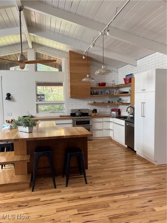 Roaming Rock Sub Xiii - Residential