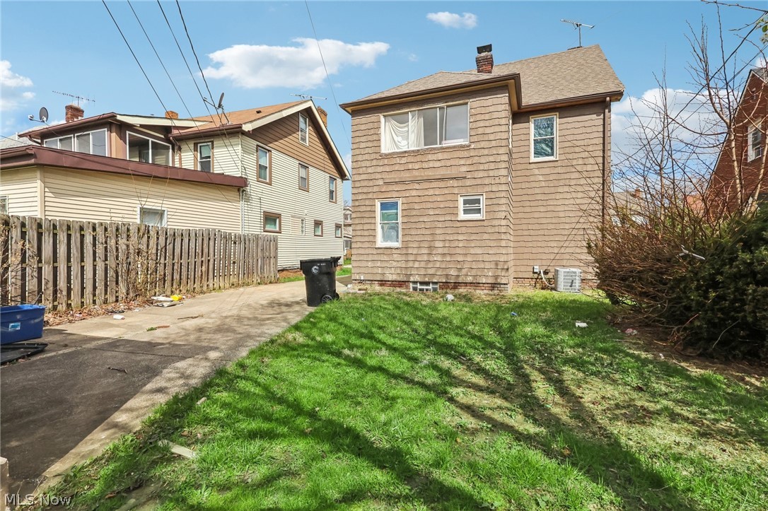 18310 La Salle Avenue