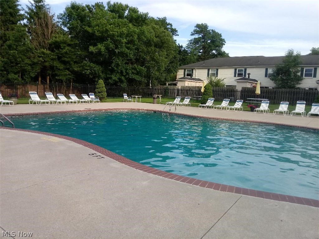 Georgetown/Lyndhurst Condo - Residential