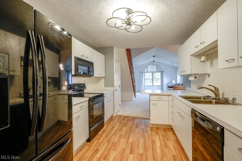 Villas/Buckingham Gate Condo - Residential