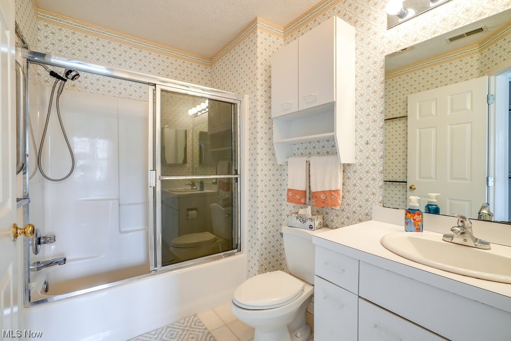 Villas/Buckingham Gate Condo - Residential