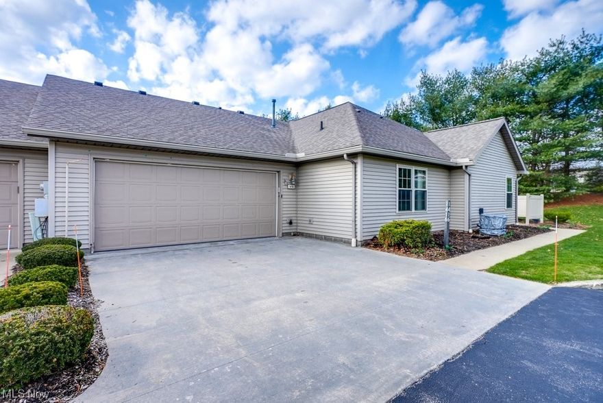 Check out this private condo, move-in ready, located on a culdesac at Buckingham Gate Villas! The Great room features high ceilings, Arched Windows & Gas Fireplace. The spacious LOFT overlooks the Great Room and has even more natural light coming through the Skylight. This could be an additional living or recreational area w/ a spacious Walk-in Closet! The Eat-in Kitchen has a breakfast bar,  a Pantry and plenty of cabinets. Updated Luxury vinyl flooring, newer large Samsung Refrigerator, GE Dishwasher, Stove & Microwave.  ALL Appliances included. The large Master Bedroom features a Full  bathroom & a huge walk-in closet! Bedroom #2 has a full bathroom with a large walk in shower for ease of accessibility! Enjoy the patio with a Sun Setter retractable awning, just out your front door. Custom made blinds cover the windows throughout (2023). HWT replaced 2020. Regency Windows 2007 (extended warranty will transfer to new owner - expires 12/25/25). New roof and vinyl fencing 2021.  Whole h