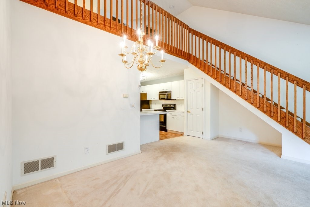 Villas/Buckingham Gate Condo - Residential